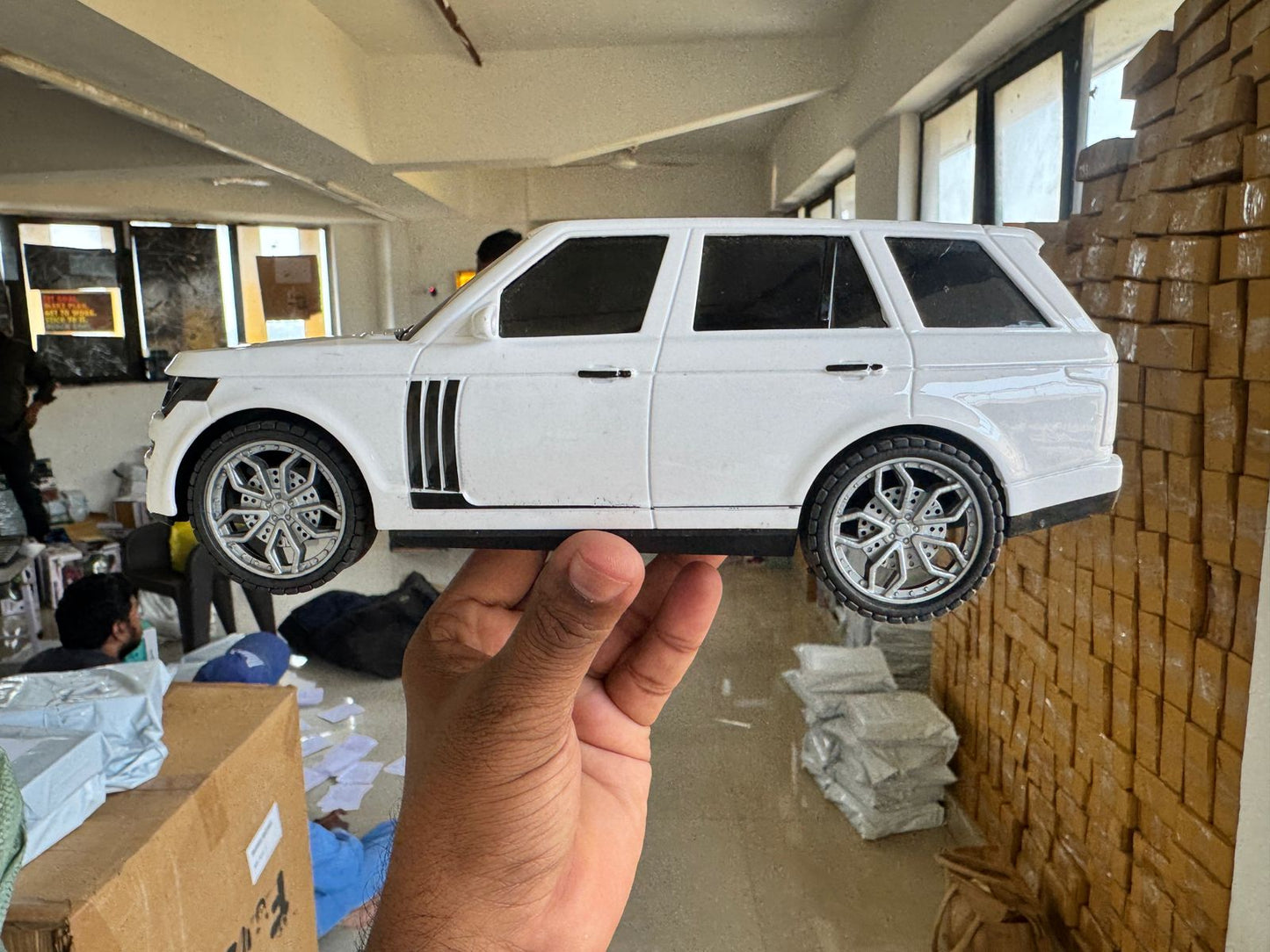 range rover rechargeble rc car