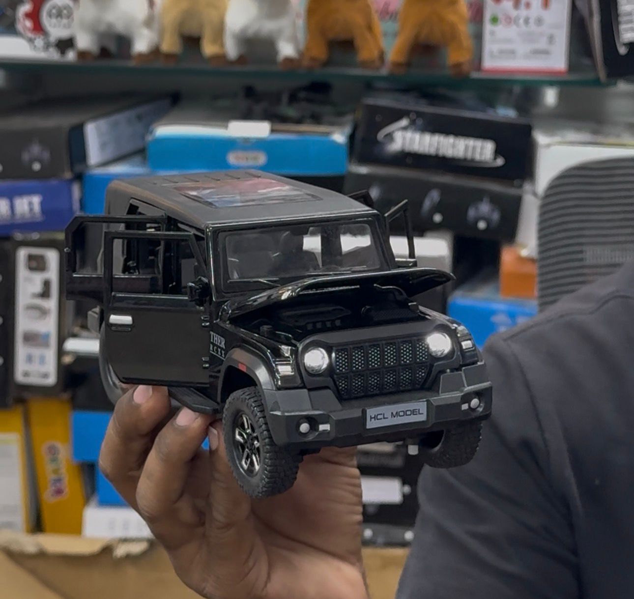 metal body thar rox rc car